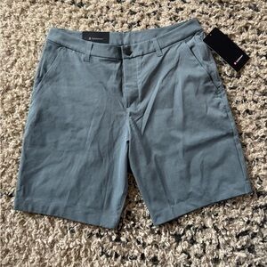 NWT Lululemon ABC short Classic Fit - size Large (33)